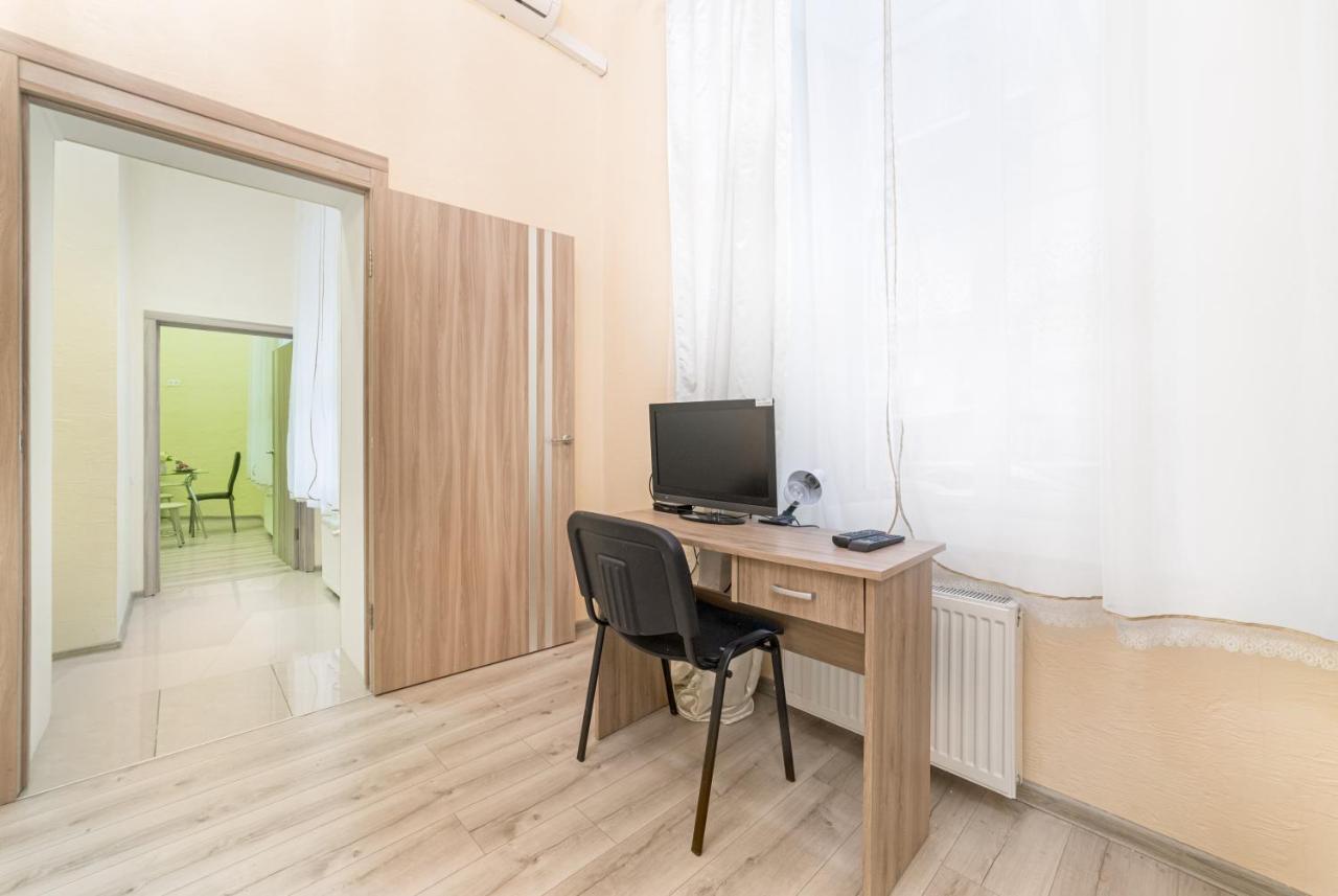 Apartment Near Deribasovskaya Odessa Exterior foto